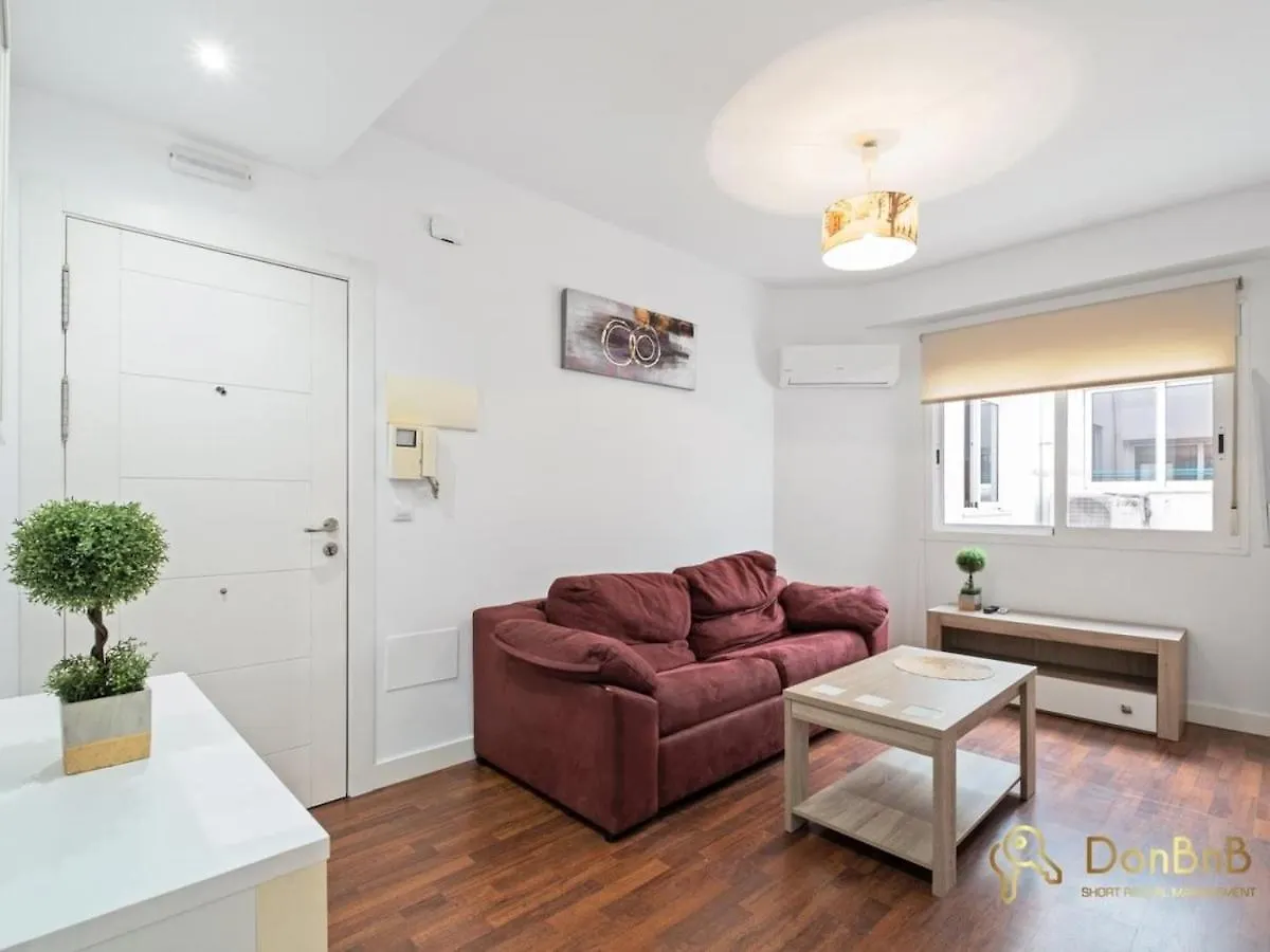 Apartment One Minute From Merced In Málaga Espanha